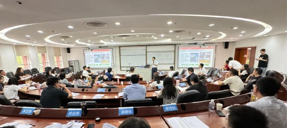 刘春华受邀暨南大学 ——话创新 谋发展