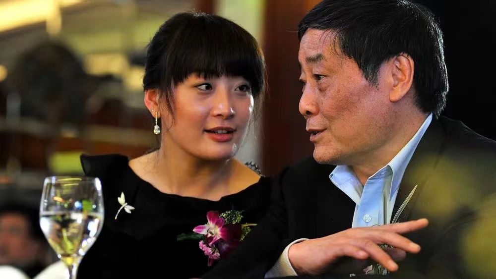 刘春华新观点 | 宗馥莉辞职风波给二代接班的启发