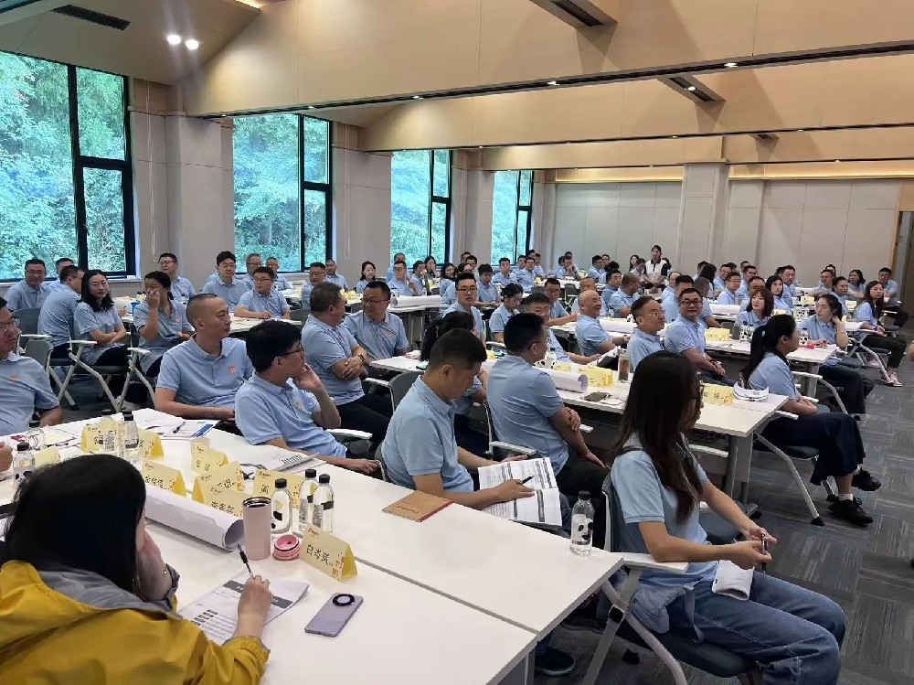 刘春华授课华润燃气四川大区 | 工作坊激荡智慧火花