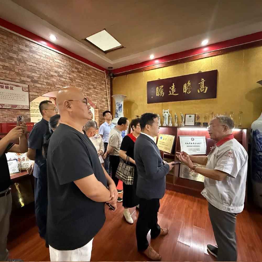 刘春华参观走访即墨妙府老酒 | 青岛只此非遗，酒香千年袅袅