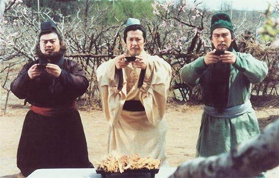 诸葛亮和刘备的秘密，看完都陷入了沉思