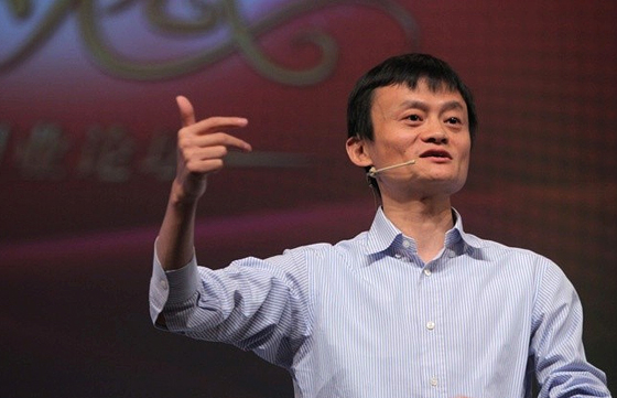 马云：这辈子两个人决定你是富是穷！