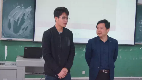 华商智业：刘春华授课青岛大学