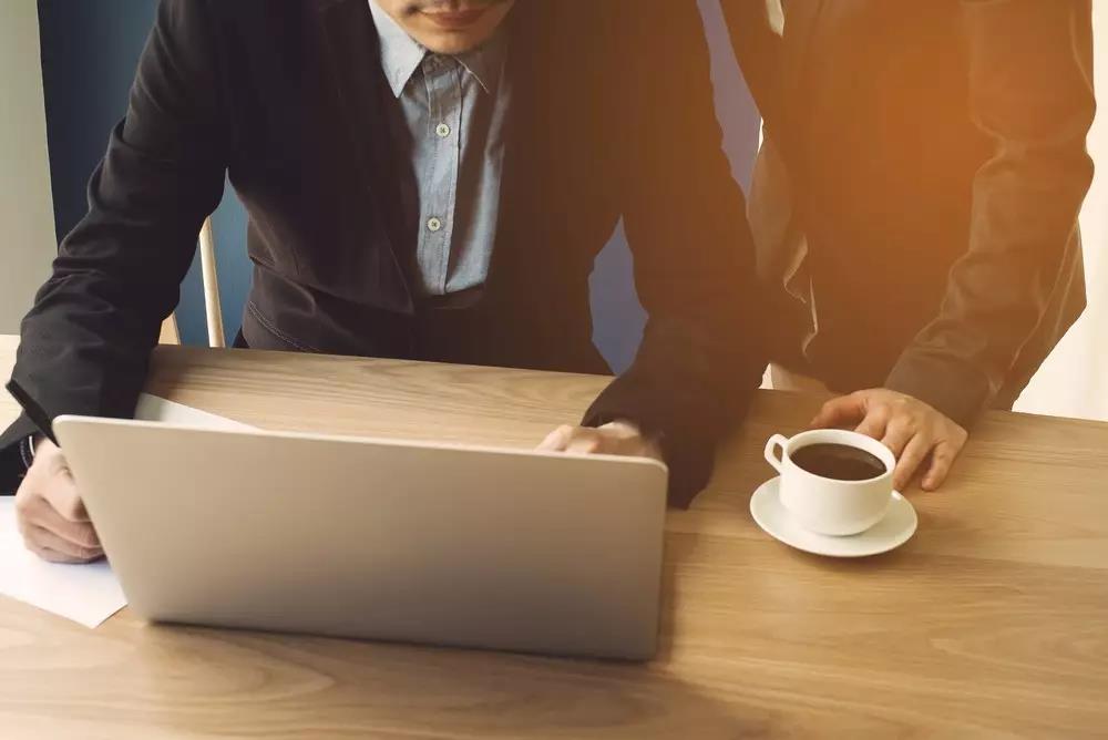 华商智业：凡事有交代，事事有回音