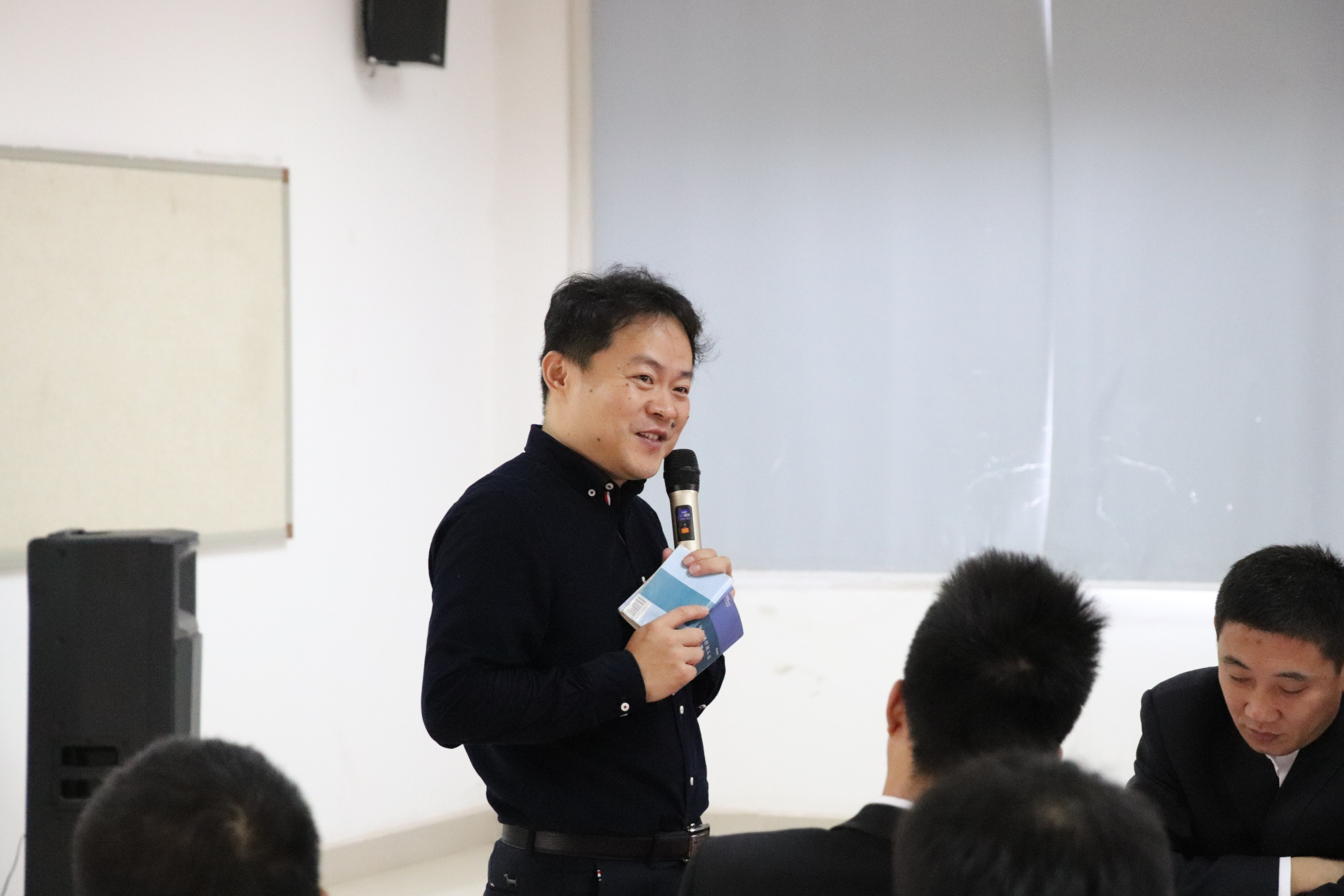 刘春华讲授《三一集团营销战略目标落地规划与实施》，道法术器解疑答惑