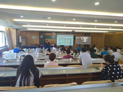 刘春华受邀为青岛市人大工商管理研修班授课：互联网+时代管理9大变革