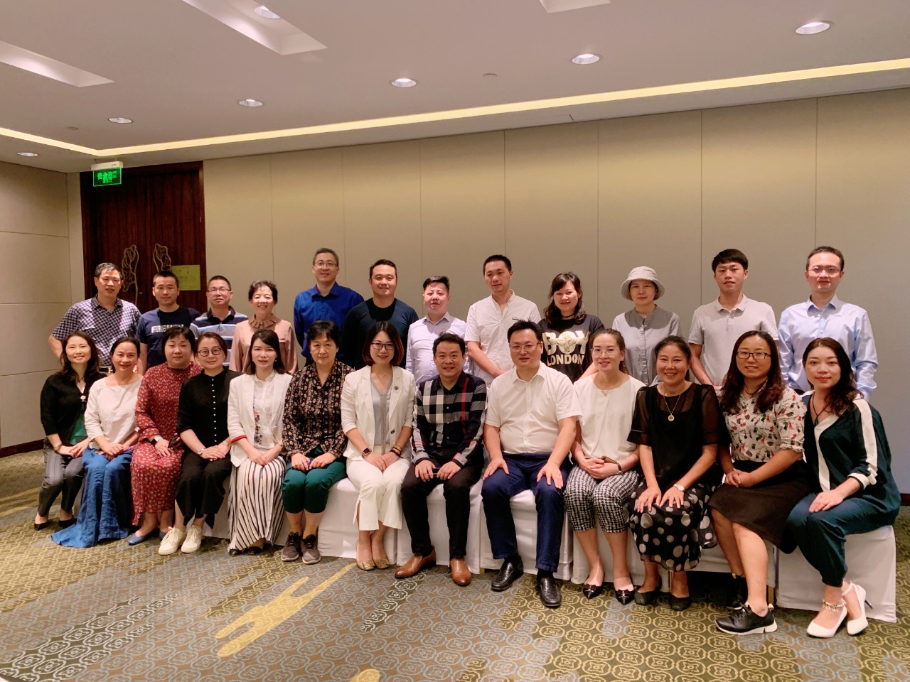 刘春华授课瑞士维多利亚管理学院高级工商管理学位班