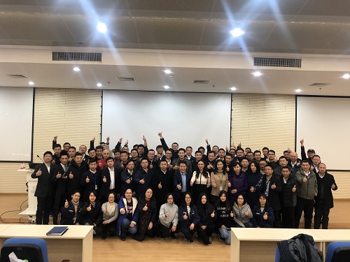 刘春华受邀为长安马自达授课