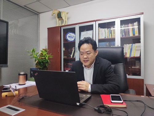 刘春华受邀为振兴东北企业家商学院直播授课