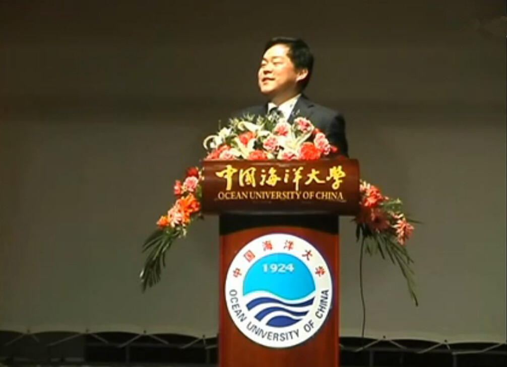 刘春华在中国海洋大学的精彩励志演讲